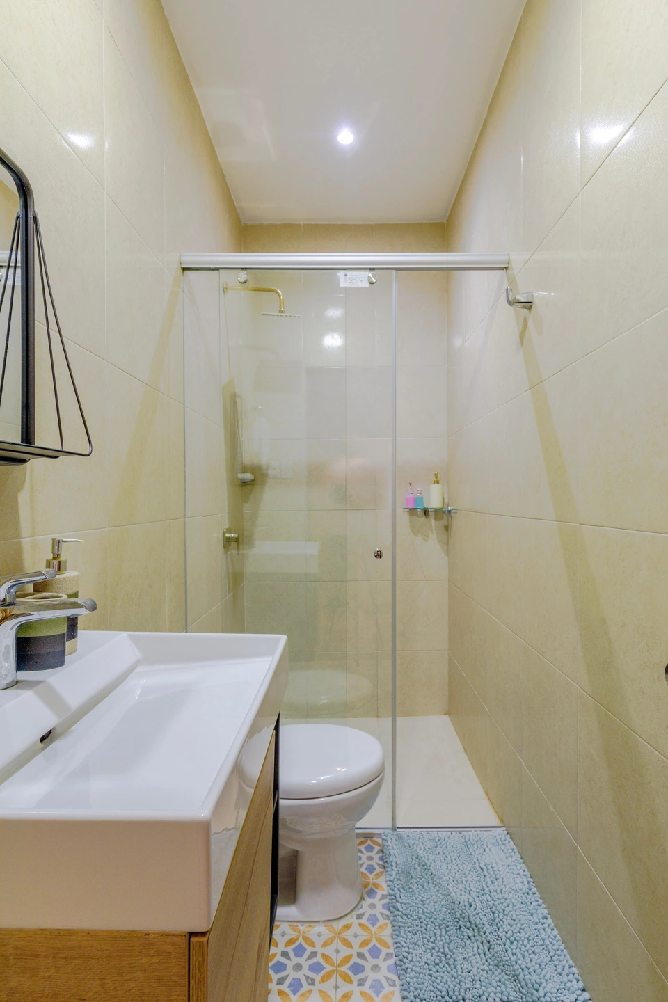 Room 2 private bathroom