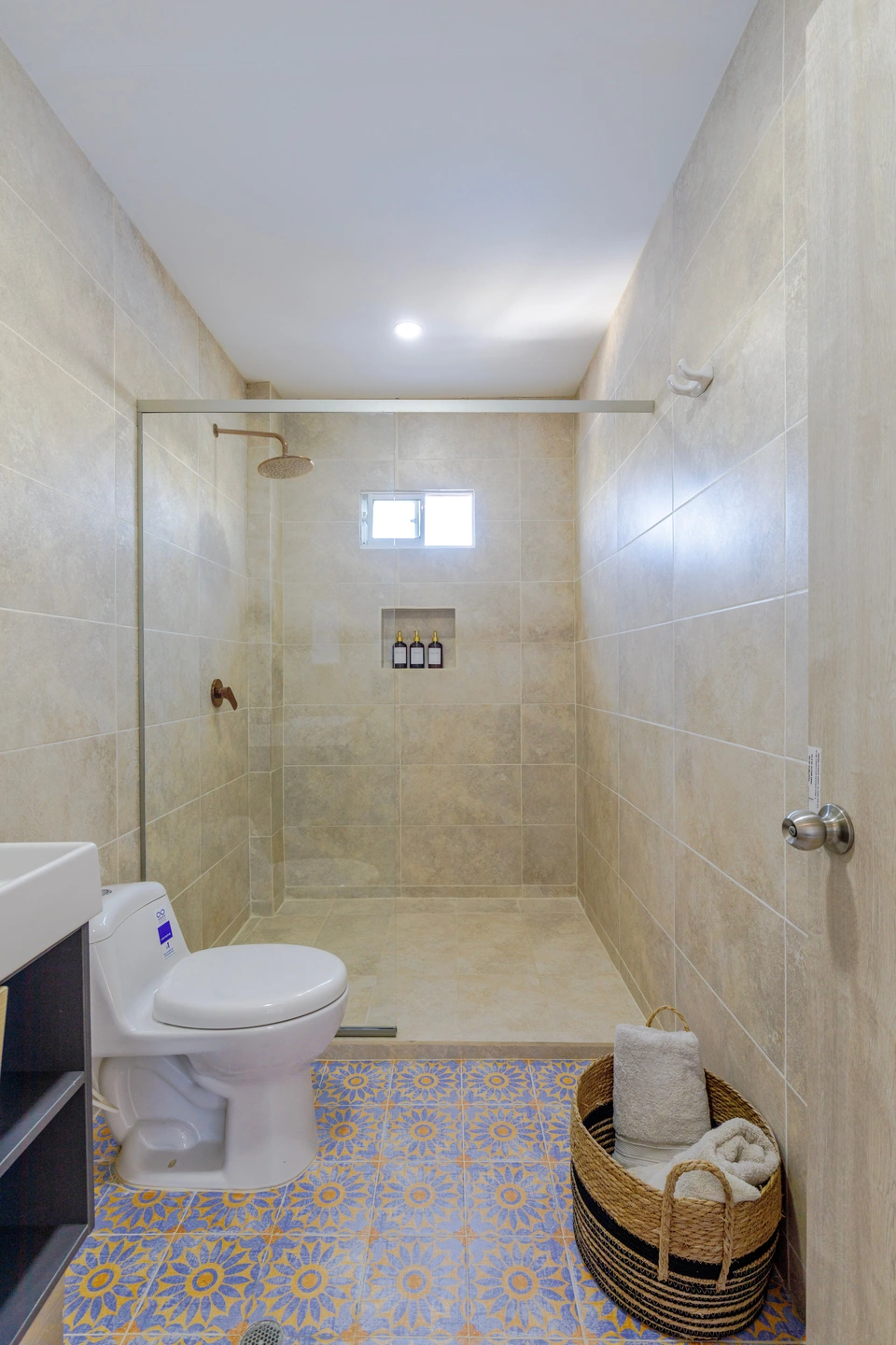 Room 5 private bathroom